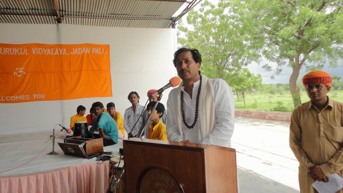 rajasthani state minister for tourism shri rajender singh gudha