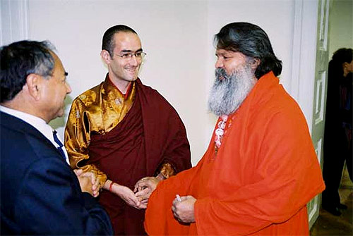 His Holiness Mahamandaleshwar Paramhans Swami Maheshwarananda with Mr. Shresta, Honorary Consul of Nepal, and Lama Gelong Shenpen Rinpoche, Leader of Dharmalinga Buddhist congregation in Slovenia