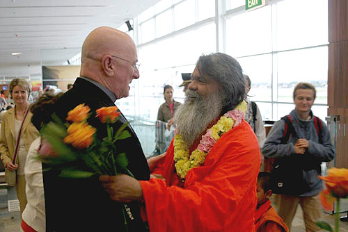 His Holiness Swamiji is greeted by Monsignor David Cappo